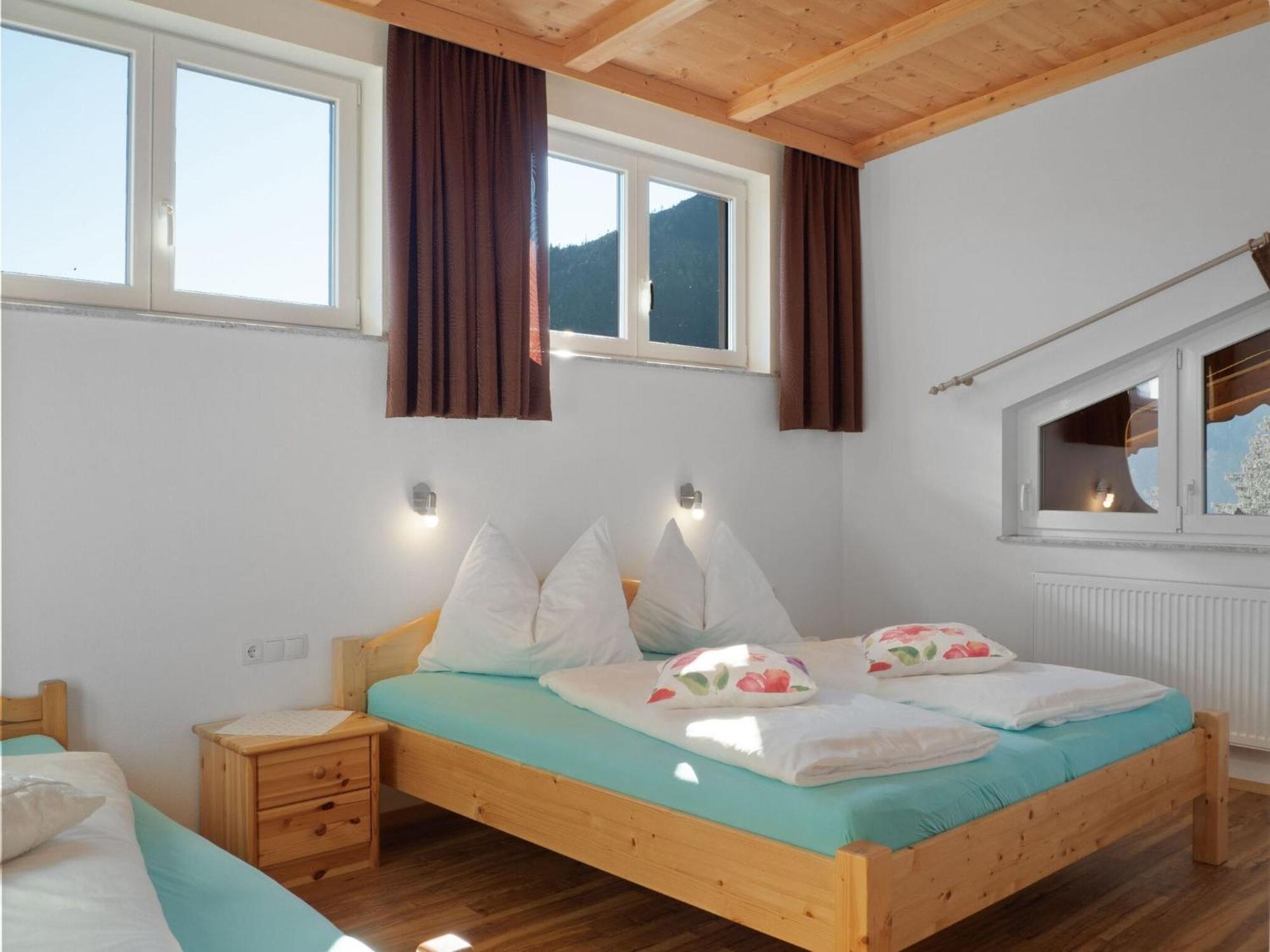Lovely Apartment With Terrace In Fuegenberg Buitenkant foto