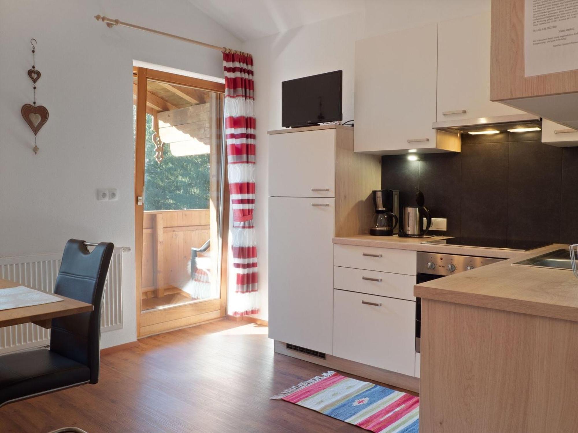 Lovely Apartment With Terrace In Fuegenberg Buitenkant foto