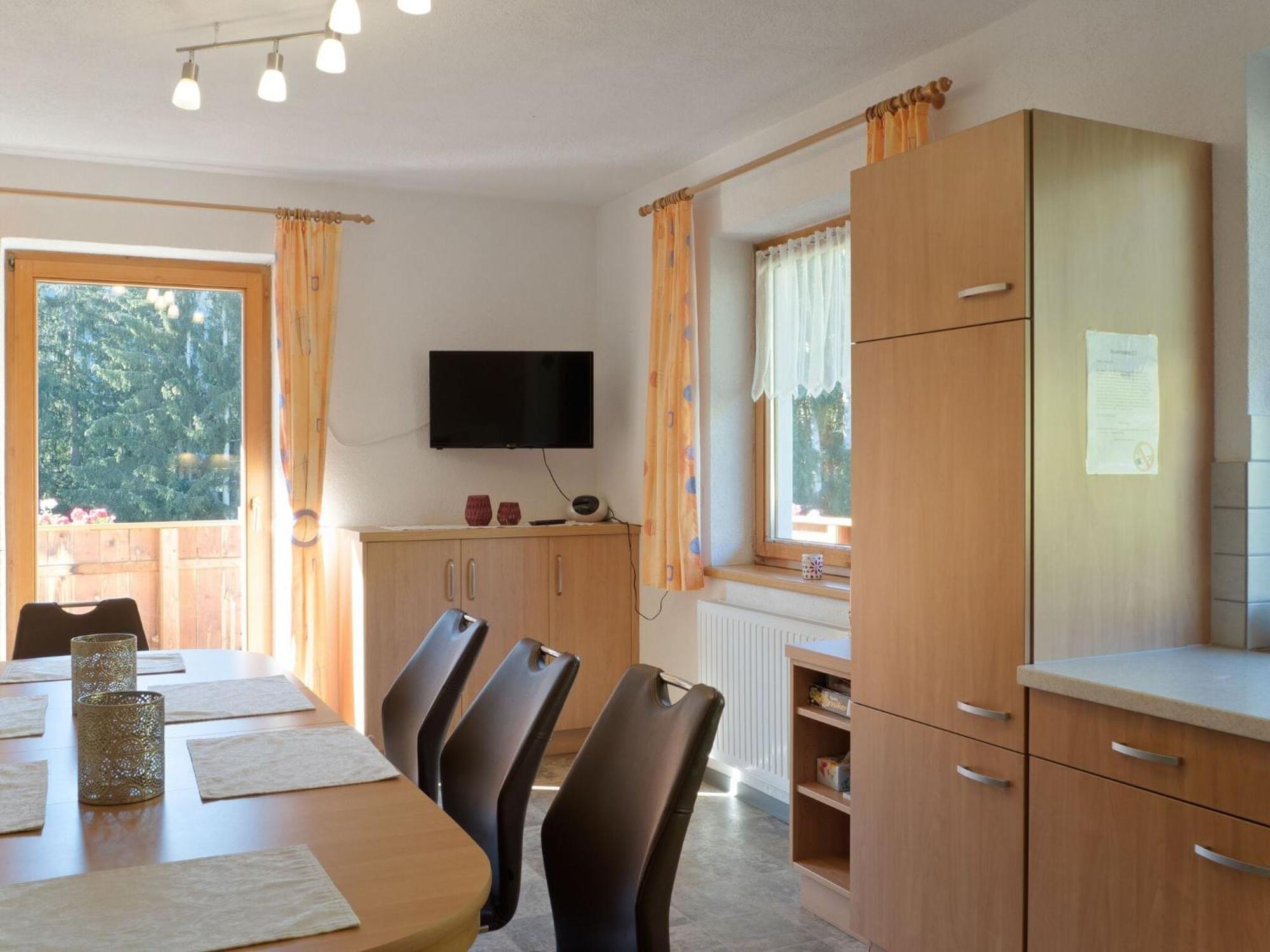 Lovely Apartment With Terrace In Fuegenberg Buitenkant foto