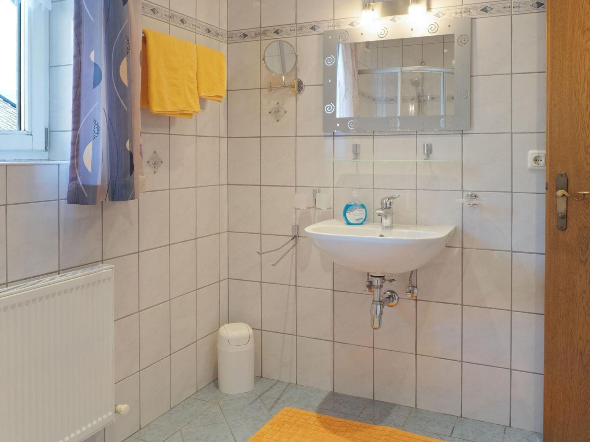 Lovely Apartment With Terrace In Fuegenberg Buitenkant foto